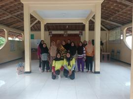 Senam Lansia Jum'at Pon Sore Padukuhan Puleireng